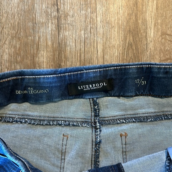 LIVERPOOL JEAN LEGGINGS SIZE(12) - Picture 4 of 7